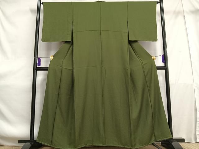 平和屋着物●上質な色無地　舞葉地紋　刈安色　正絹　逸品　未使用　AABD8684fy 平和屋着物□上質な色無地 舞花地紋 草色 正絹 逸品 未使用 AABE5111oa