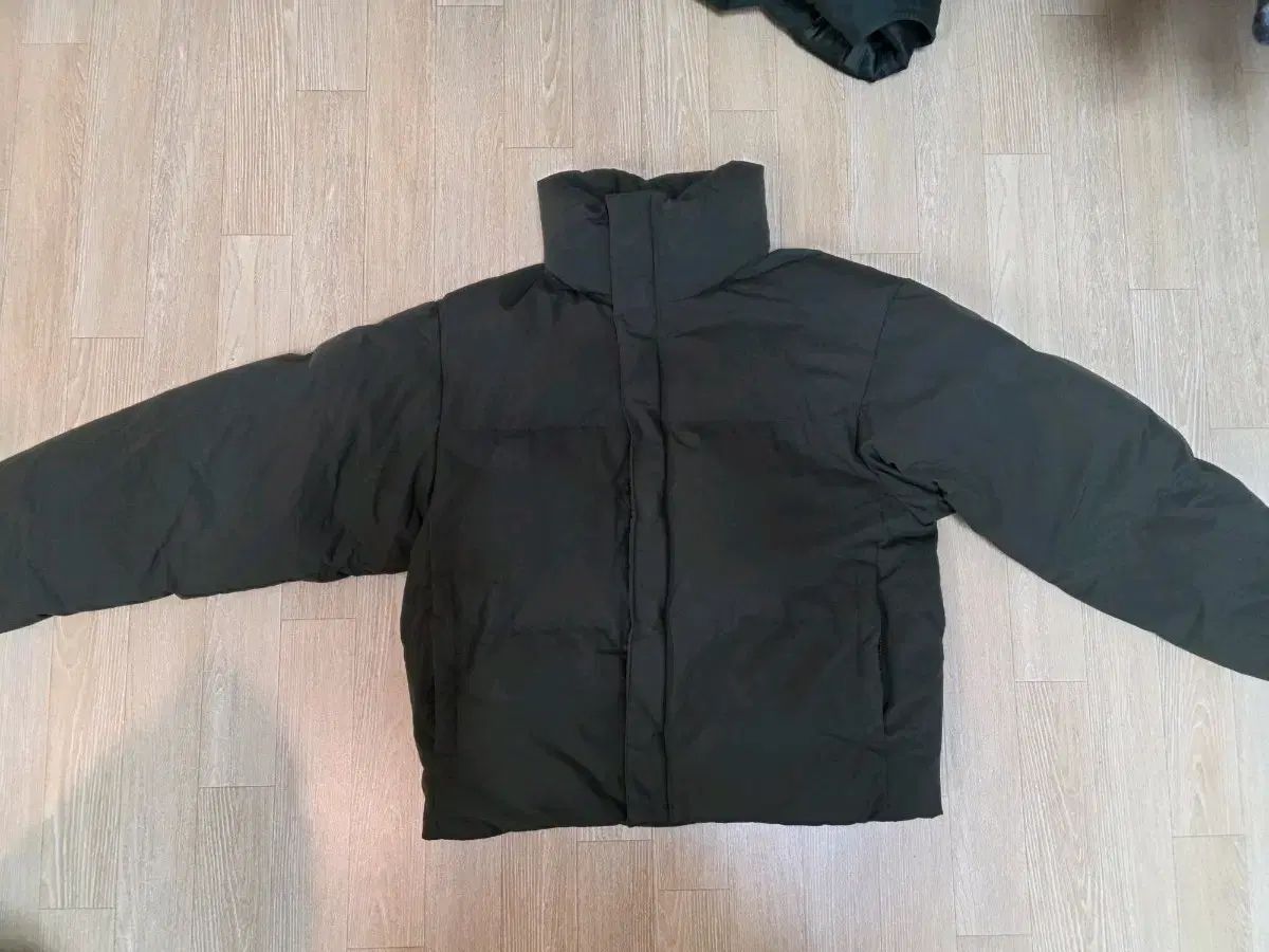 ユニクロ U ルメール カーキ ダウン L