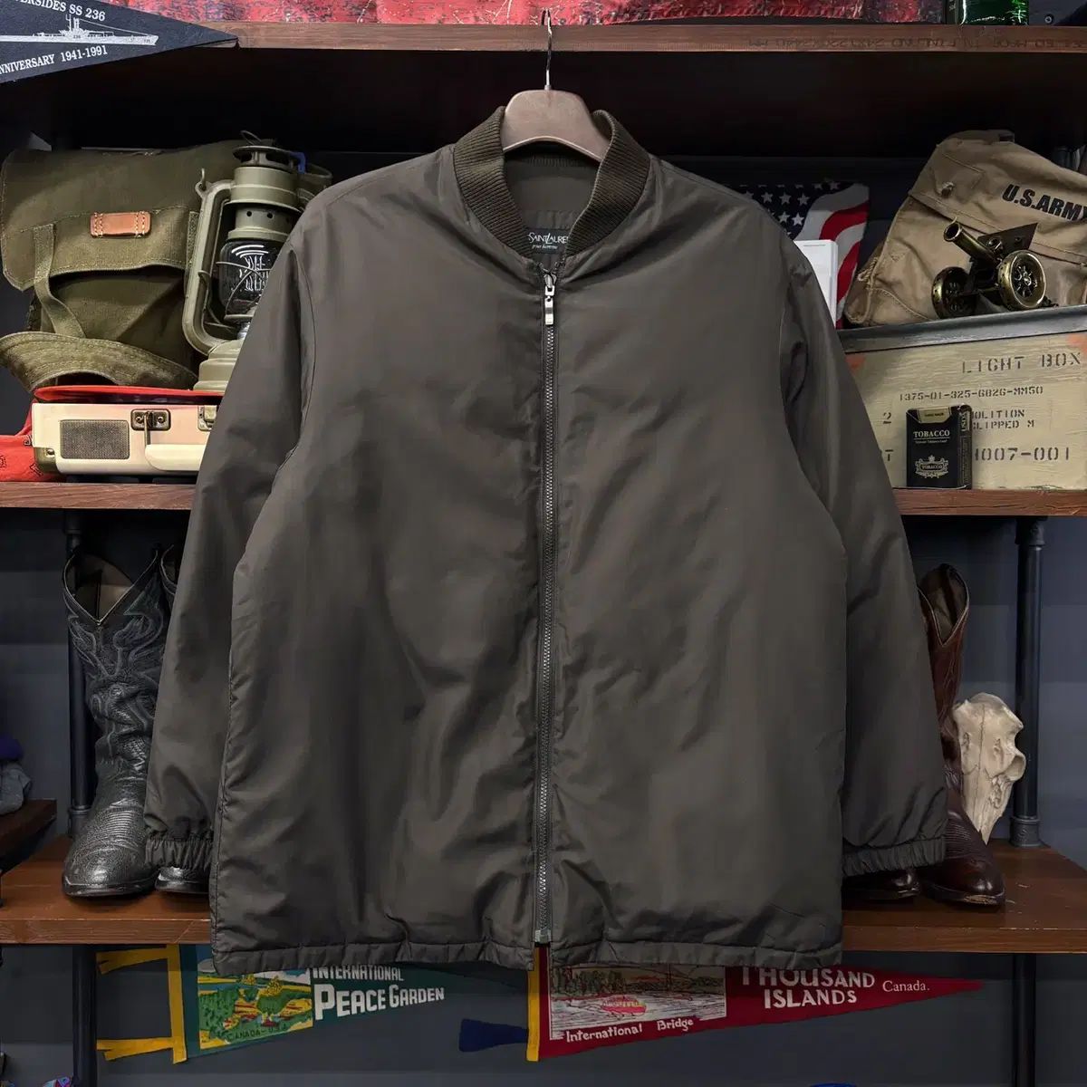 Yves Saint Laurent ダークグレー ボンバージャケット　古着 Yves Saint Laurent ダークグレー ボンバージャケット 古着 Yves Saint