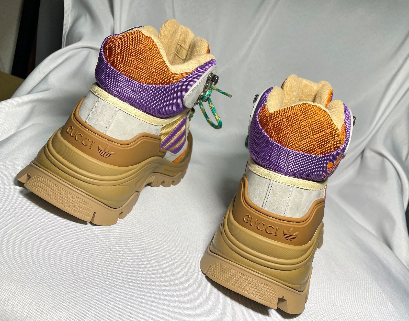 未使用 限定モデル GUCCI グッチ & adidas コラボ ブランドロゴ マルチ 