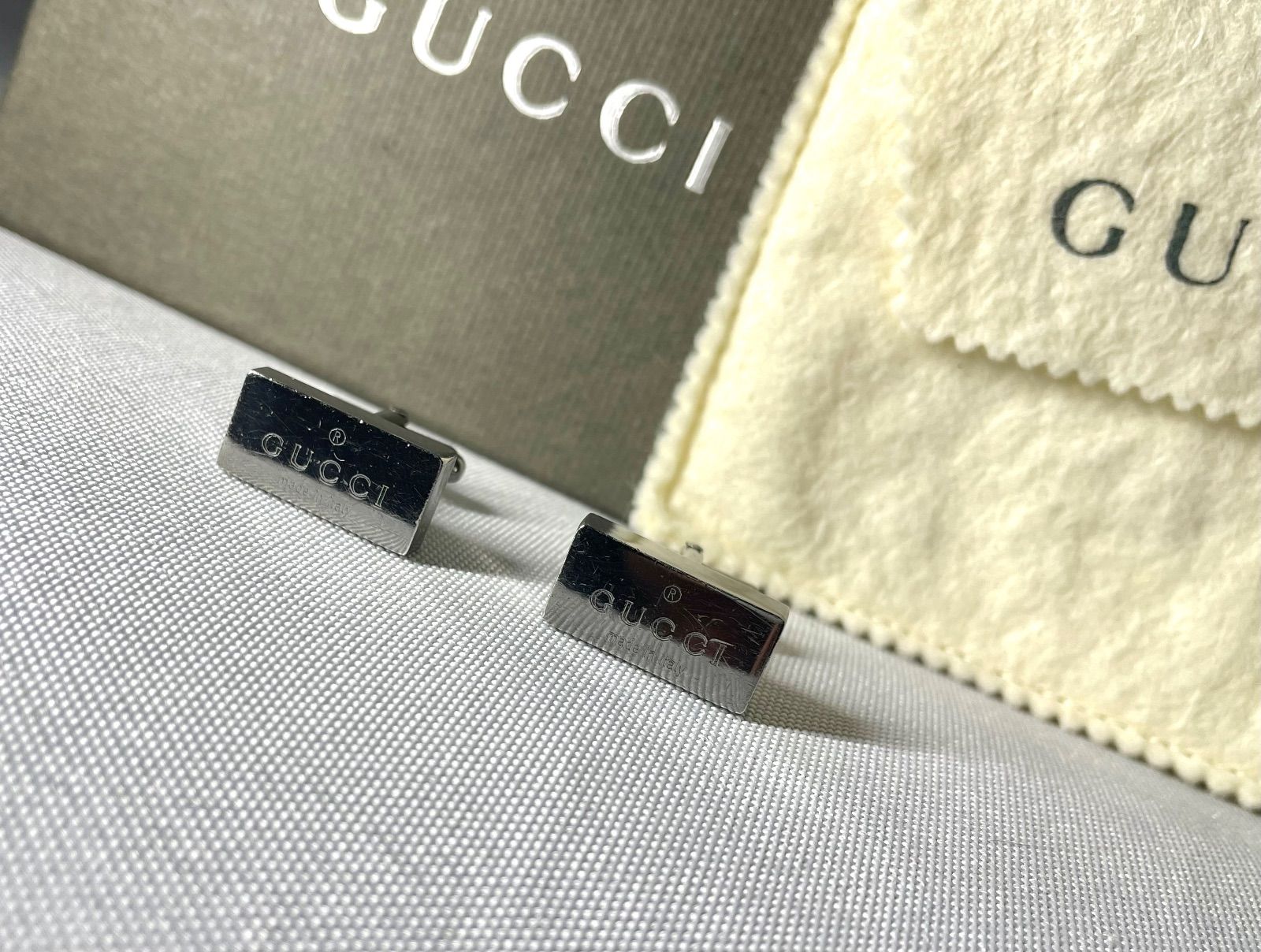 希少 GUCCI グッチ ブランドロゴ文字 クロームスターリングシルバー