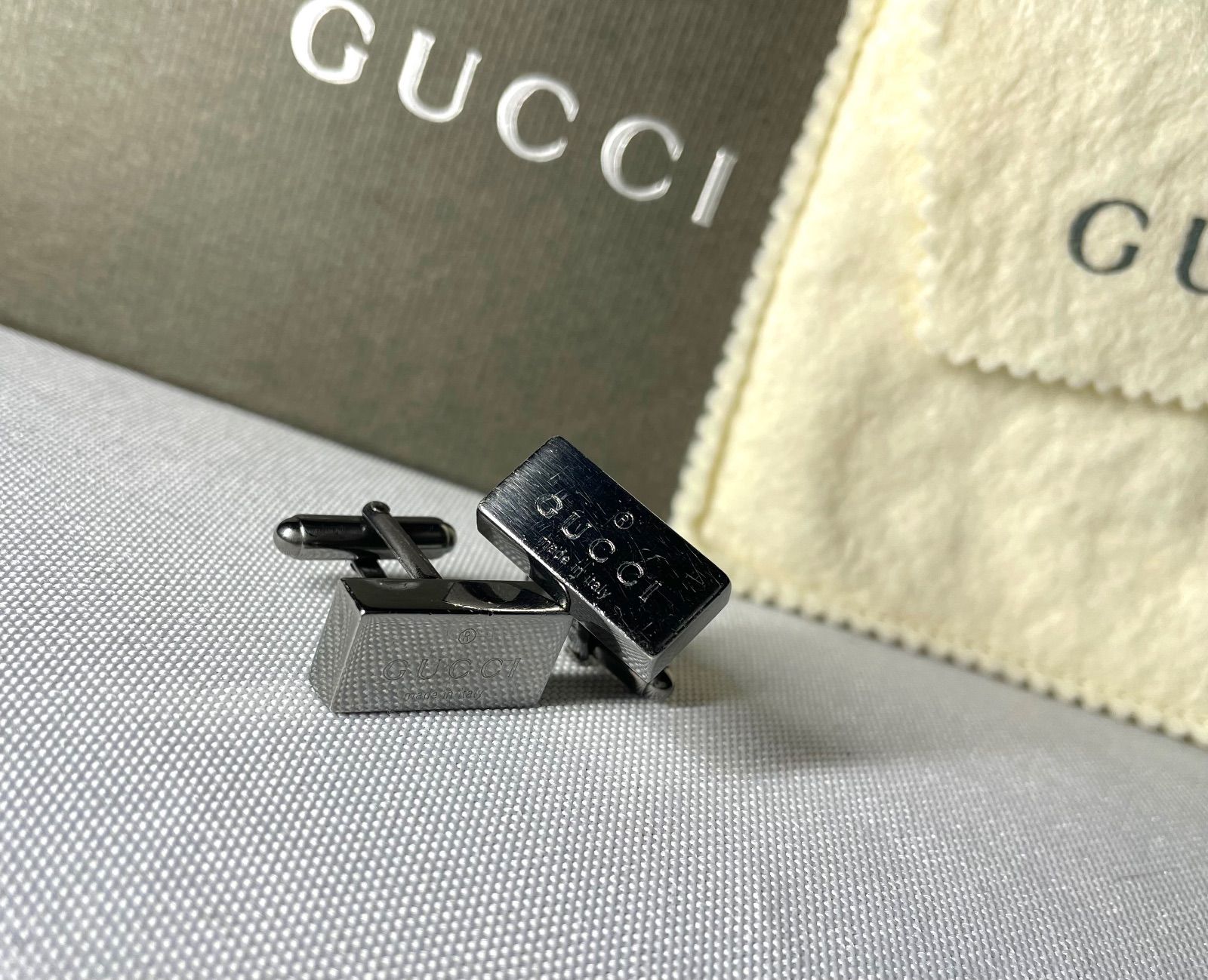 希少 GUCCI グッチ ブランドロゴ文字 クロームスターリングシルバー