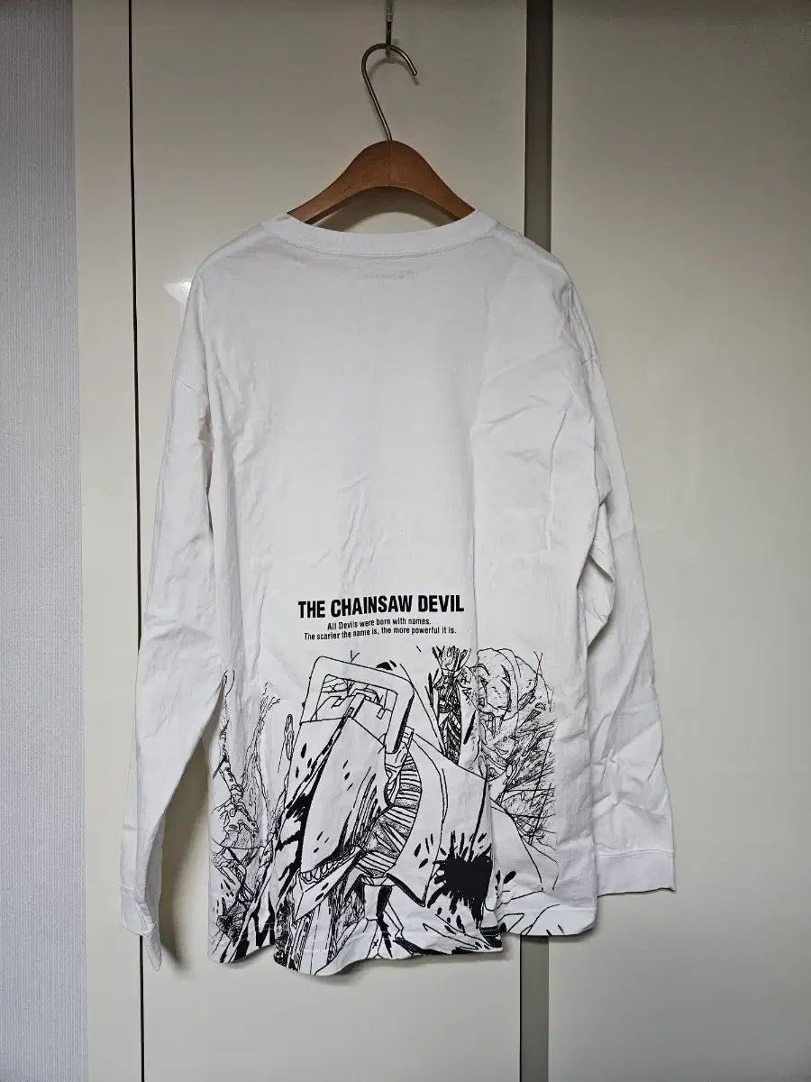 ユニクロ チェンソーマン 長袖Tシャツ