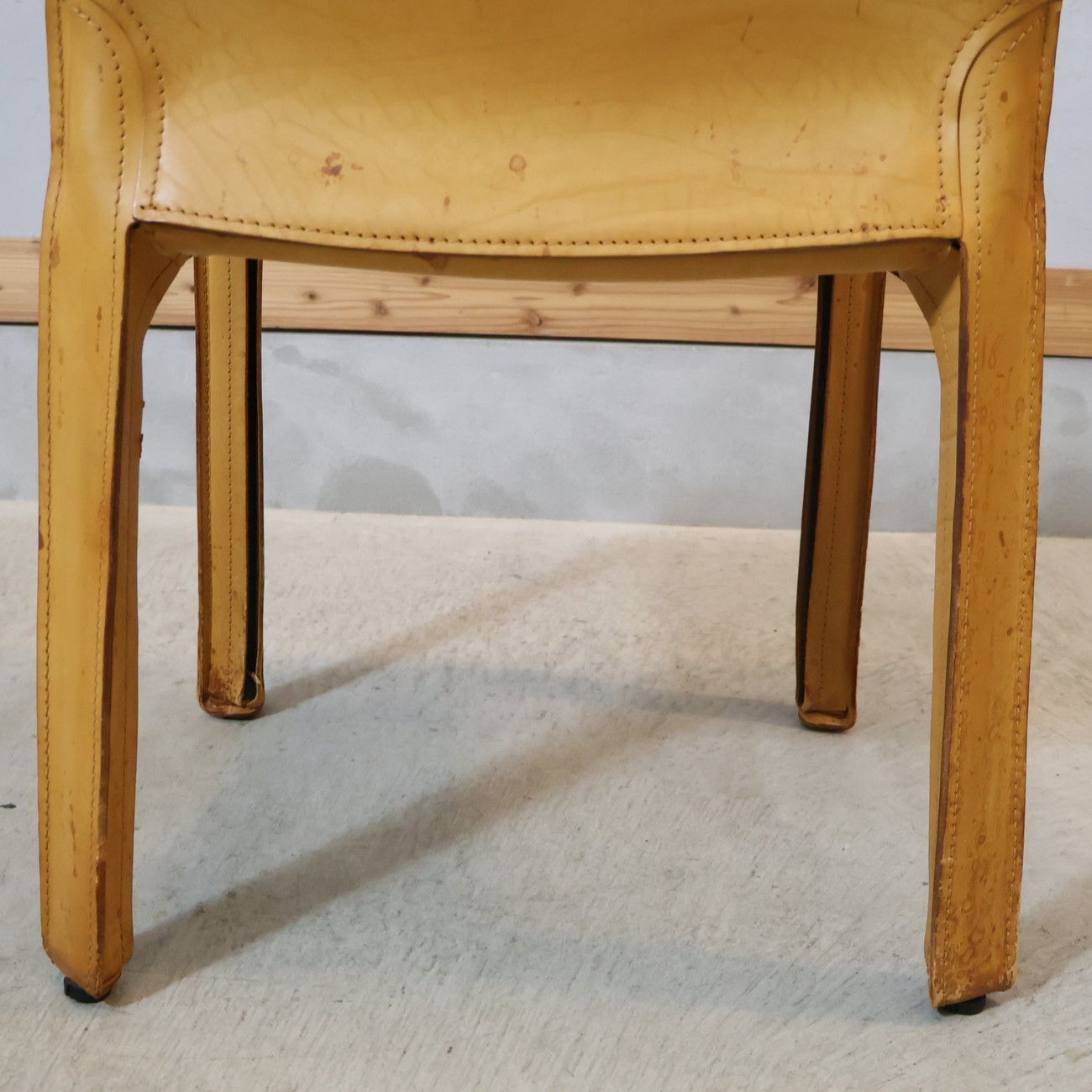 カッシーナ　マリオベリーニ　キャブアームレスチェア 楽天市場】高級 Cassina「412 CAB/キャブ」88万 アームレスチェア 4脚