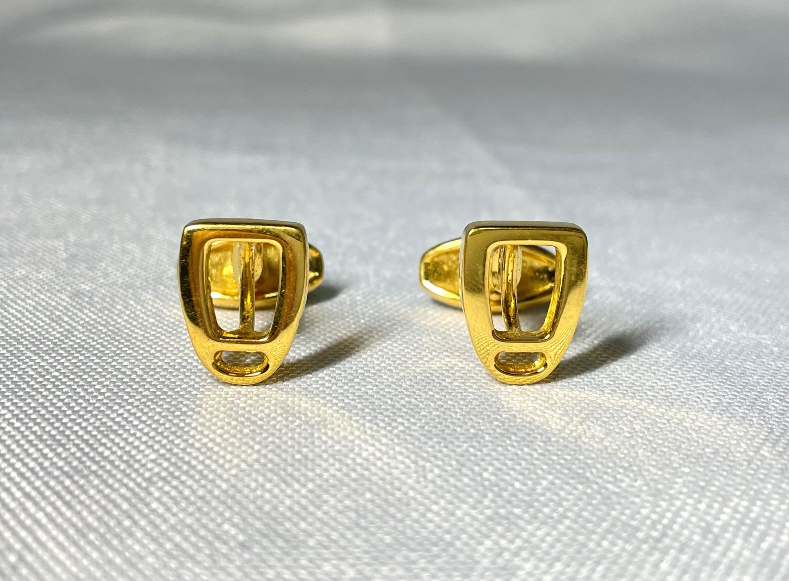 GUCCI グッチ ホースビットライン ヴィンテージカフス カフリンクス ボタン ゴールド 馬蹄 メンズアクセサリー