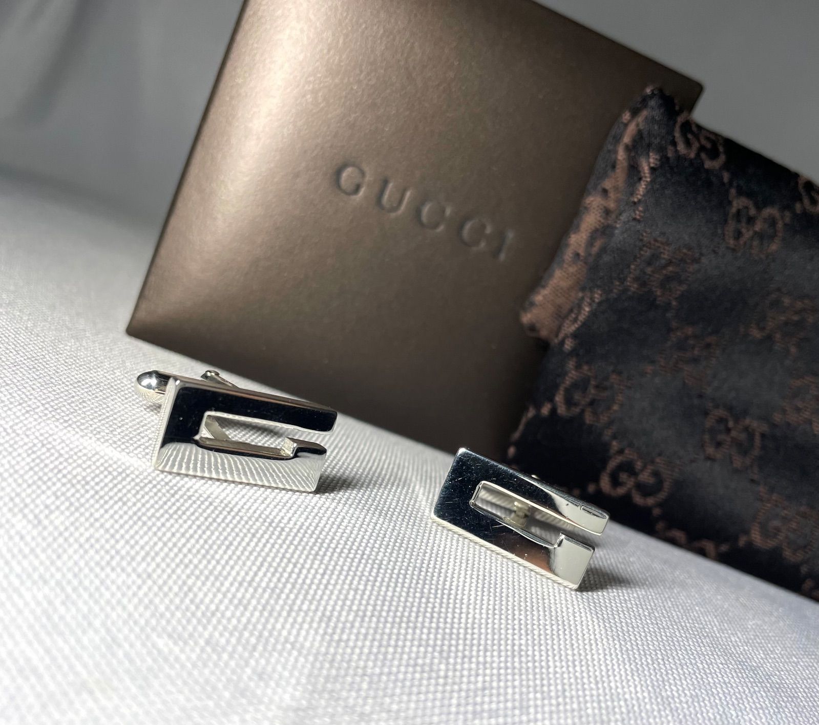 美品 希少 GUCCI グッチ 鏡面スターリングシルバー Gデザイン カフス