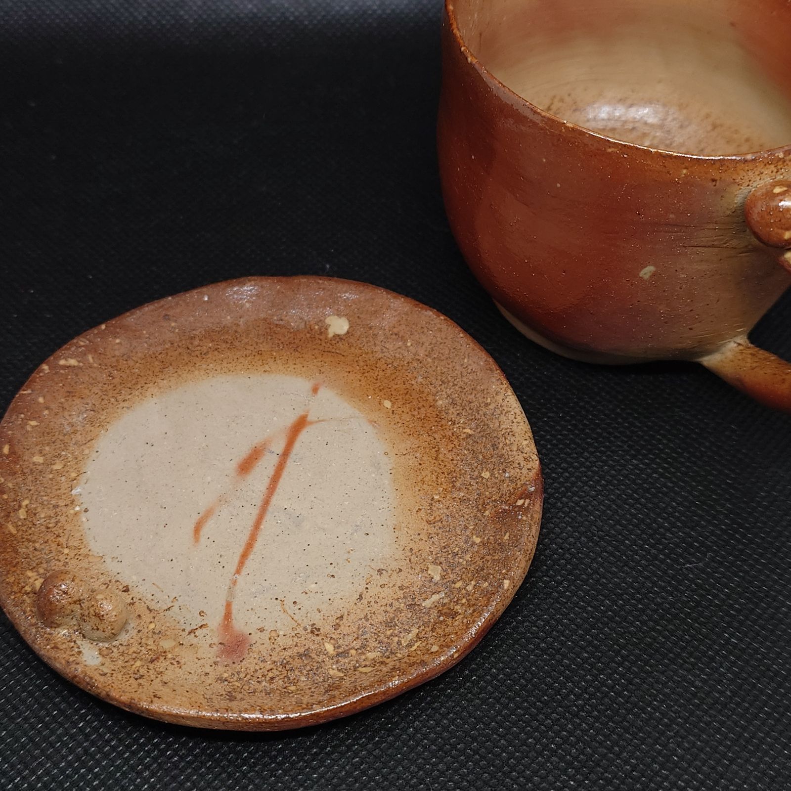 玉付きカップ ソーサーセット…備前焼