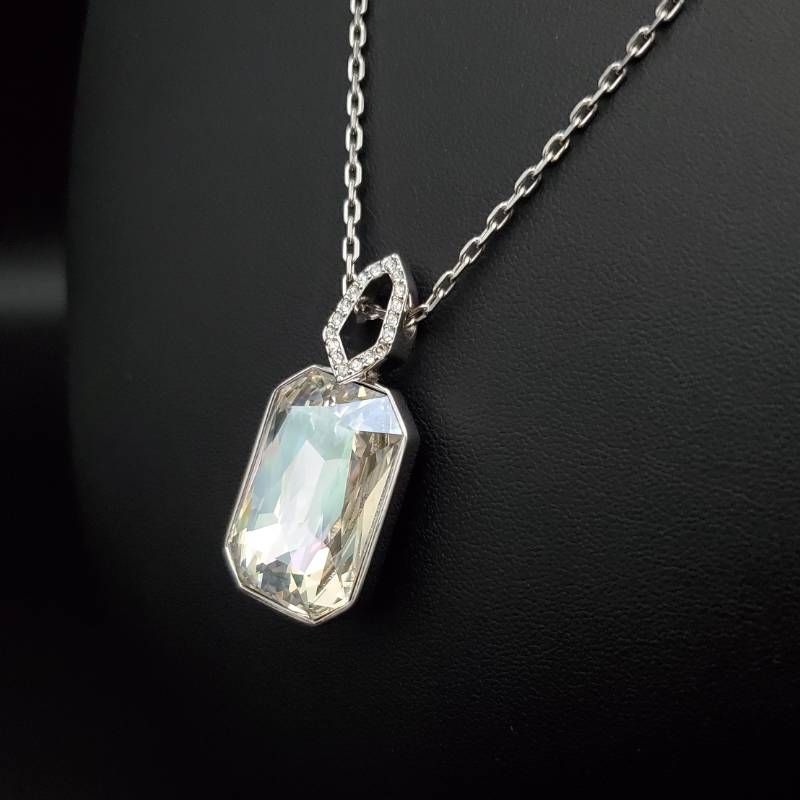 美品 SWAROVSKI スワロフスキー ネックレス ペンダント クリスタル 4連 