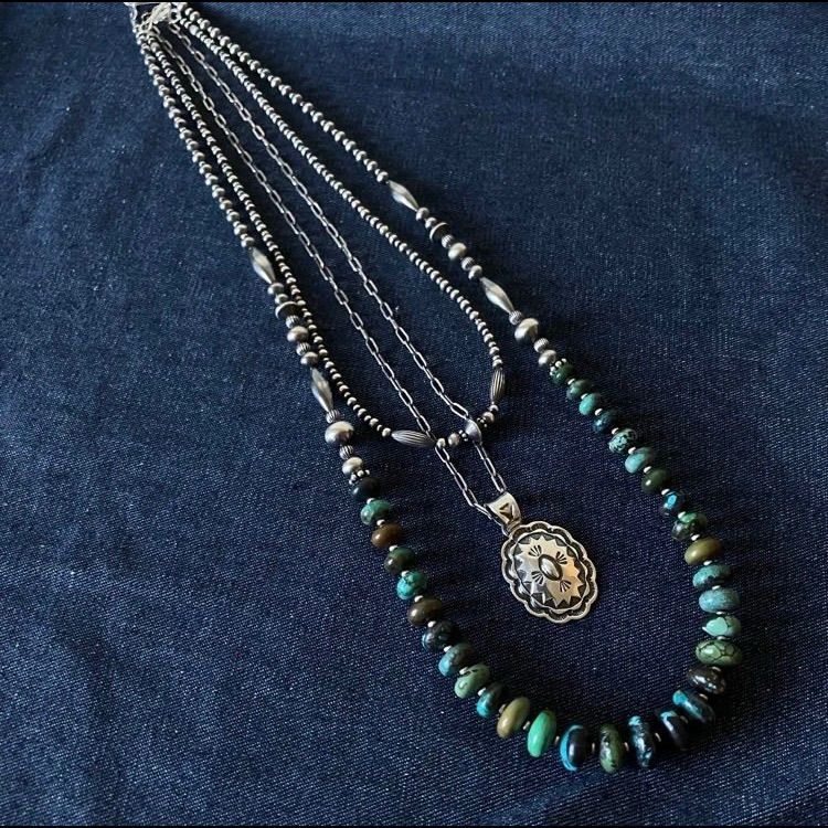 天然ターコイズのボリュームネックレス グラデーション