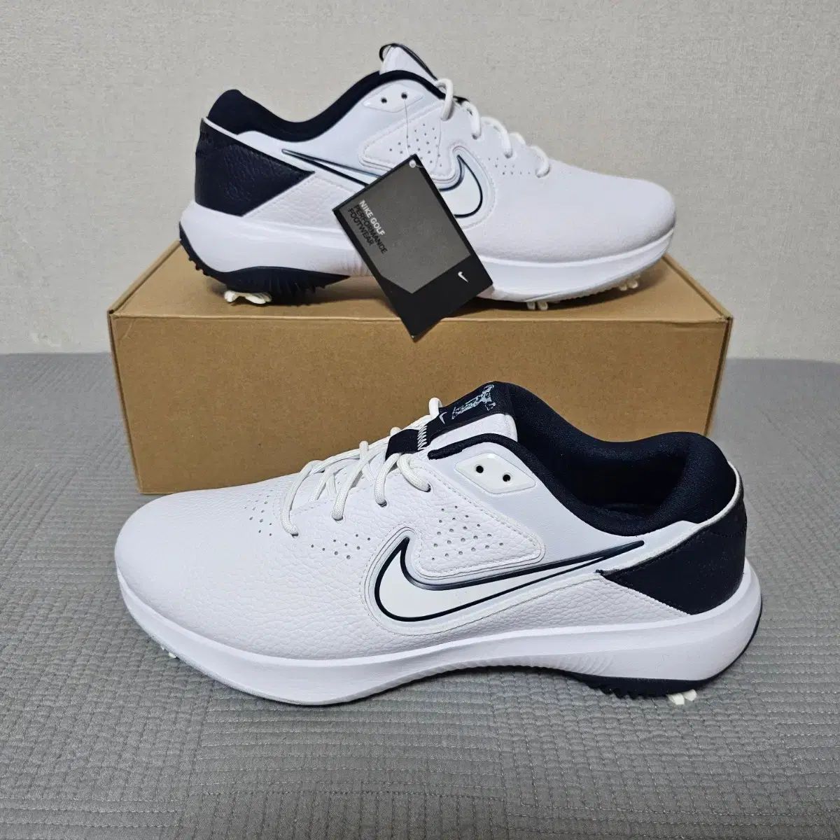 ナイキ ゴルフシューズ ヴィクトリーツアー3 Wh 275お勧め