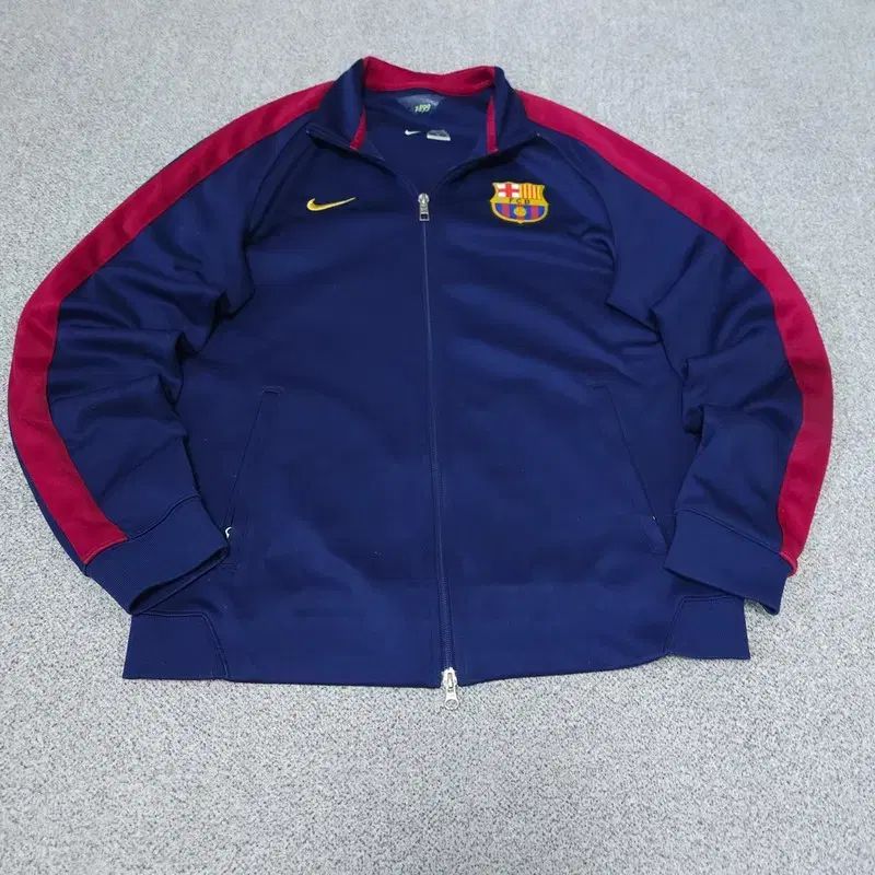 XL NIKE バルセロナ ジップアップ ジャケット