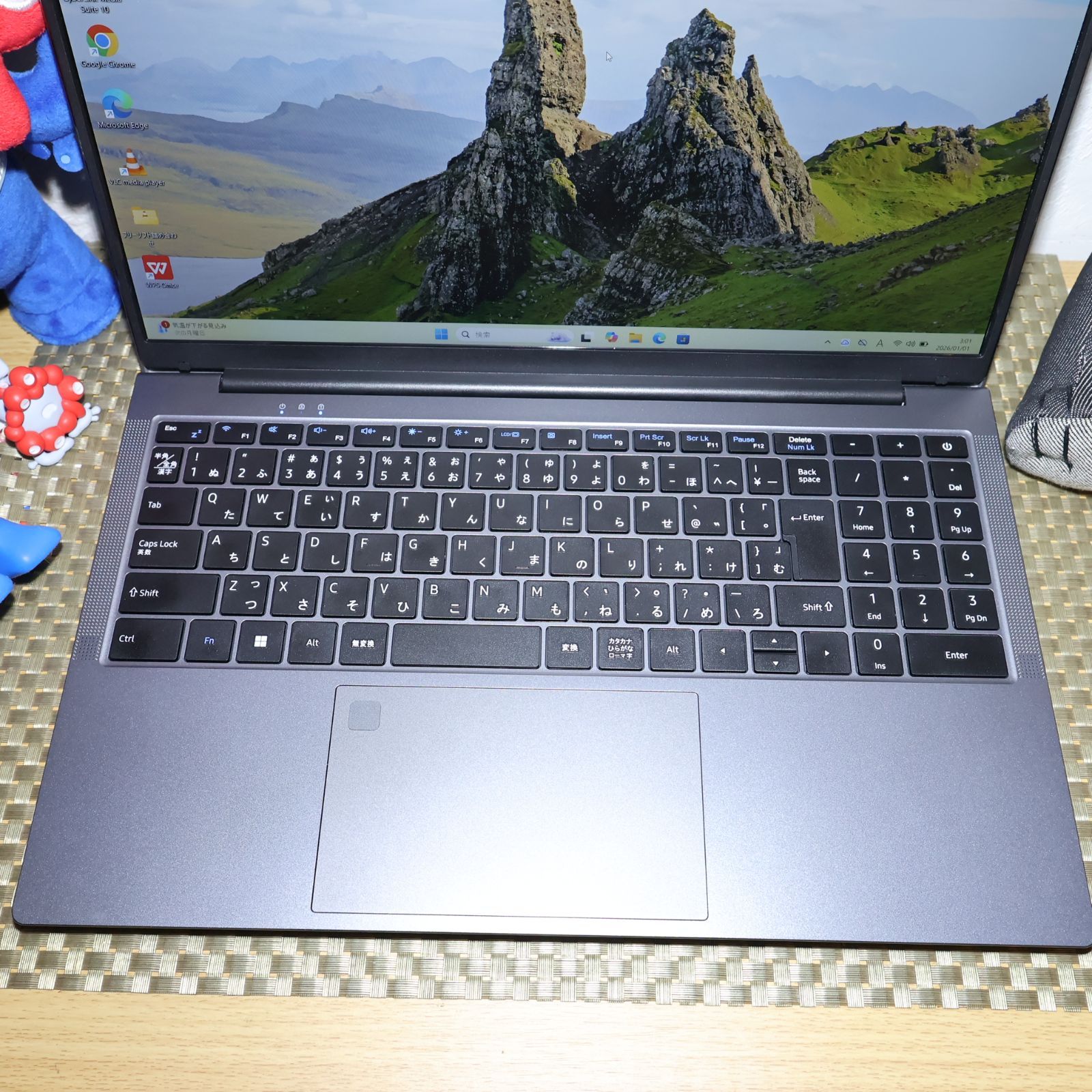 Win11高年式2024！メ8G/SSD/フレームレス/無線/カメラ/TypeC 【公式通販】