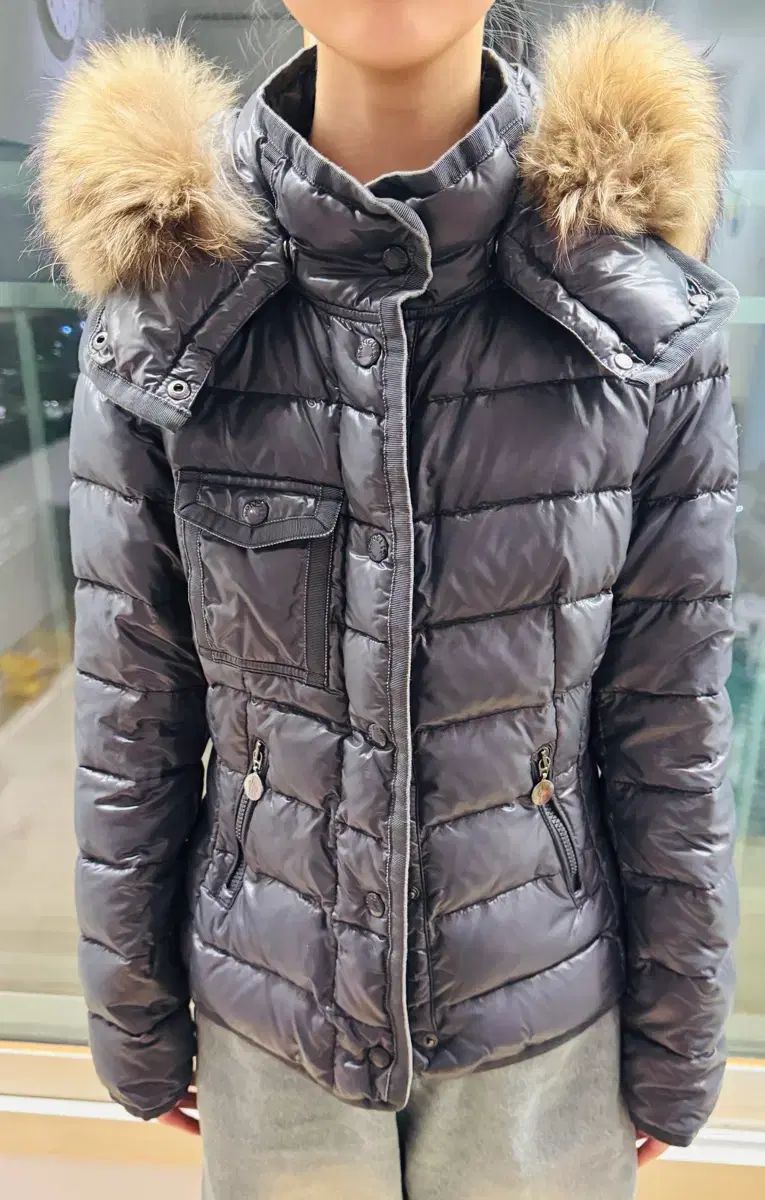 モンクレール アルモワーズ レディース ダウン 出品 - メルカリ