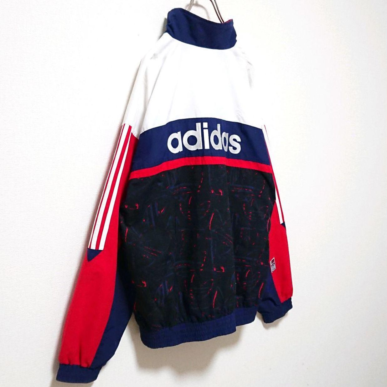 【美品　稀少】adidas　トレフォイルロゴ　アディダス　90s　万国旗タグ 古着 90s adidas EQUIPMENT 万国旗 フラッグ ロゴ 刺しゅう ハイネック