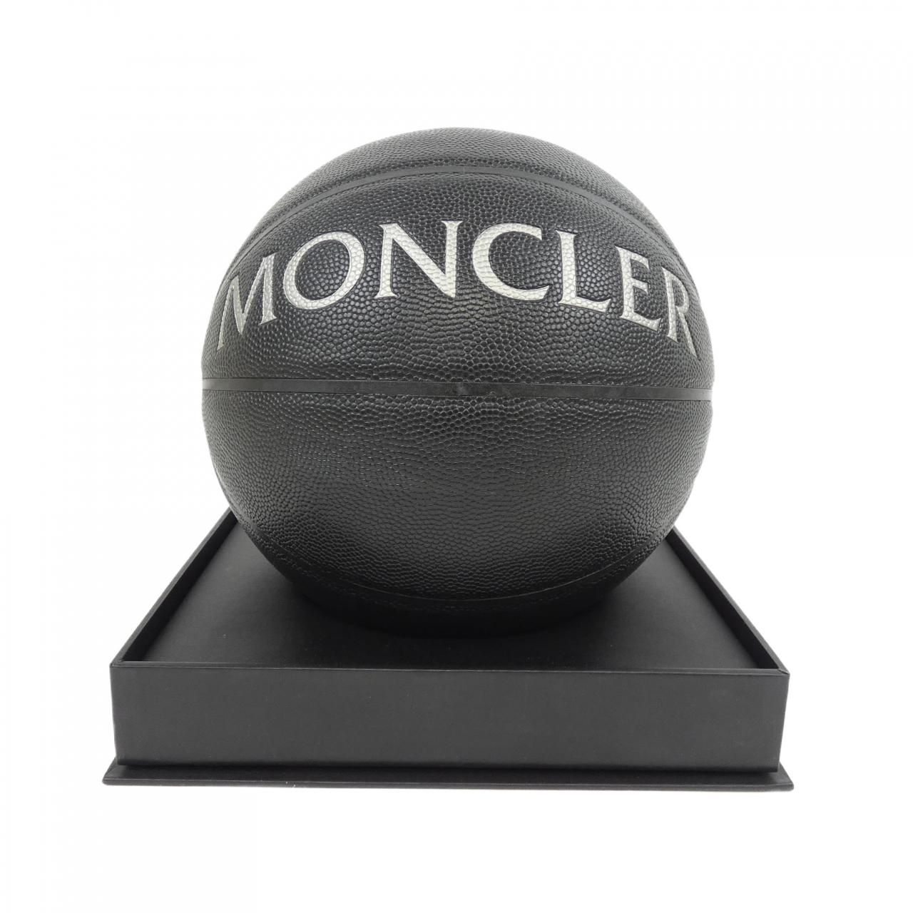 モンクレール MONCLER SPALDING バスケットボール - メルカリ
