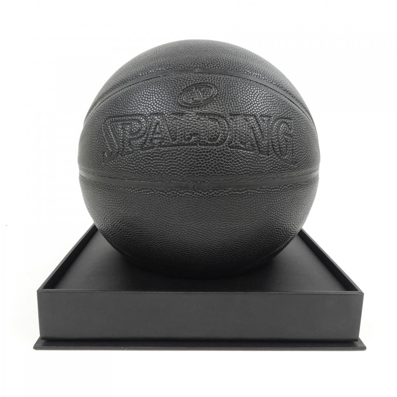 モンクレール MONCLER SPALDING バスケットボール - メルカリ