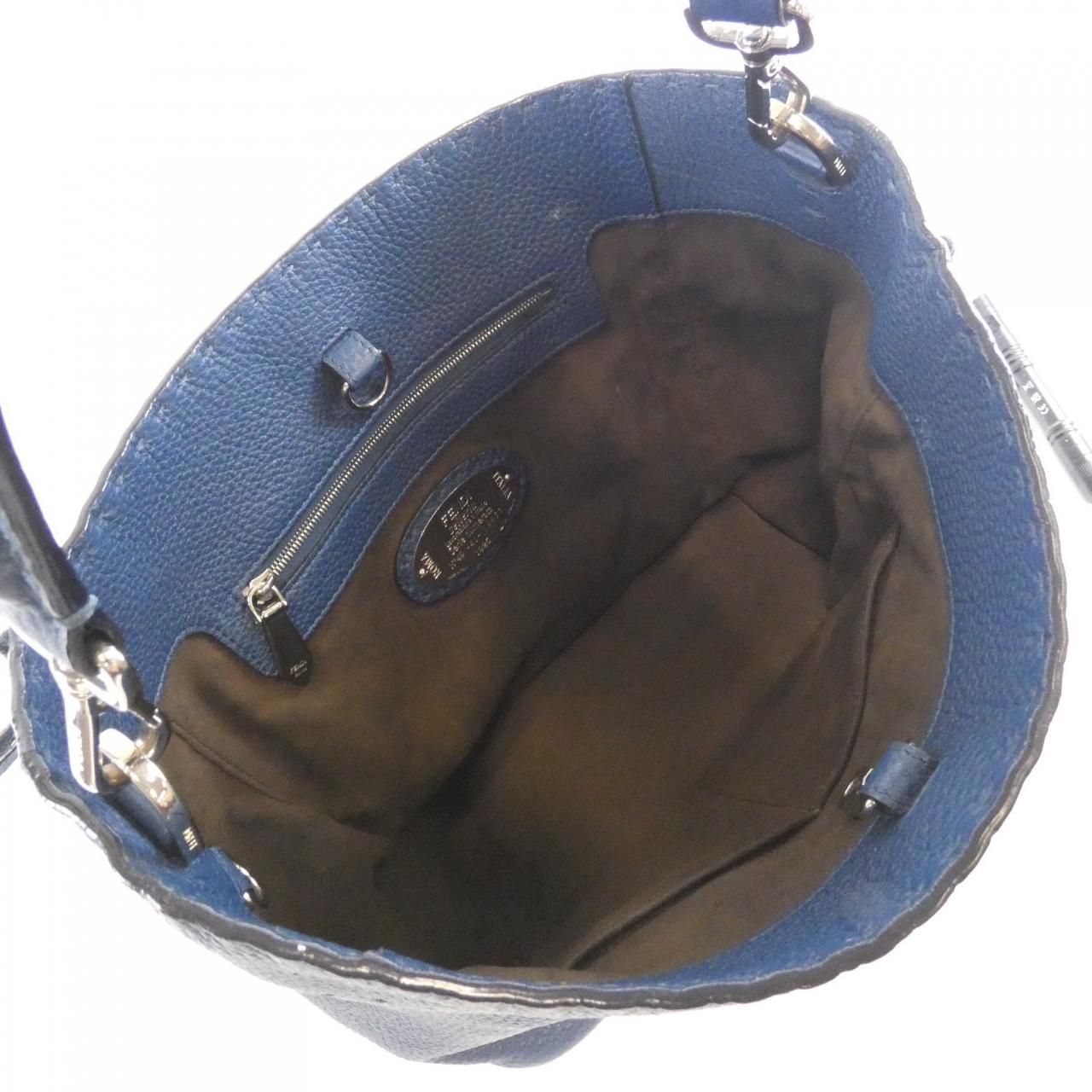 フェンディ ANNA SMALL 8 BT 218 NDU ショルダーバッグ 大人カジュアル ショルダーバッグ 