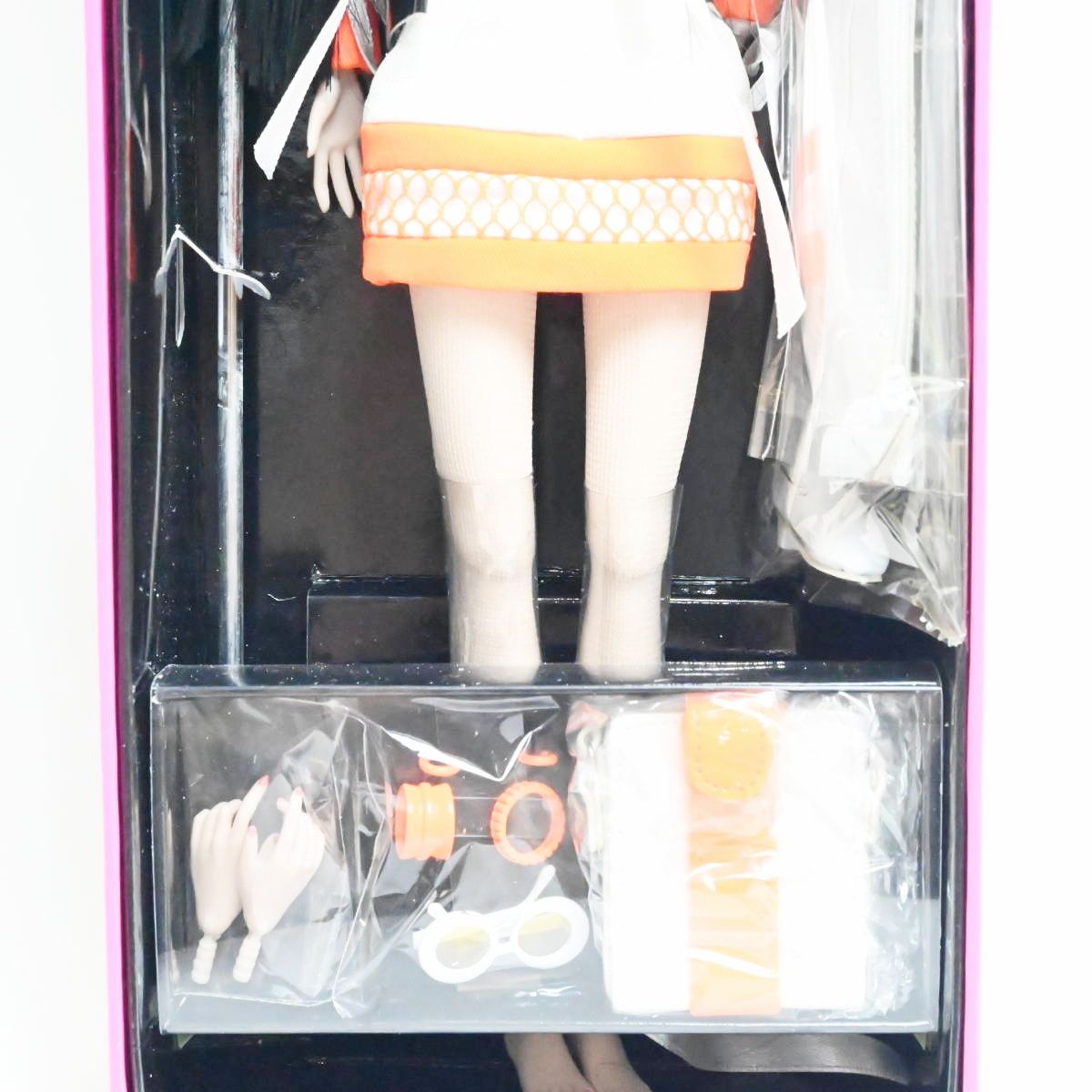 新品未使用 Integrity Toys Poppy Parker 2014 Agent Kimiko Gunn Tina