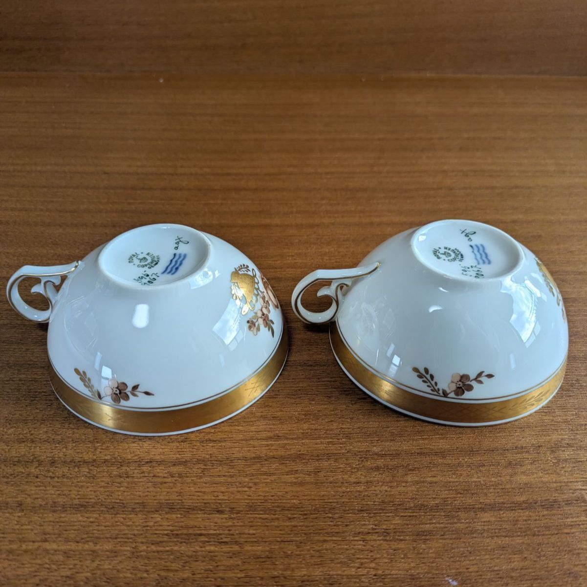 ロイヤルコペンハーゲン ゴールデンバスケット ブラウンローズ 金彩