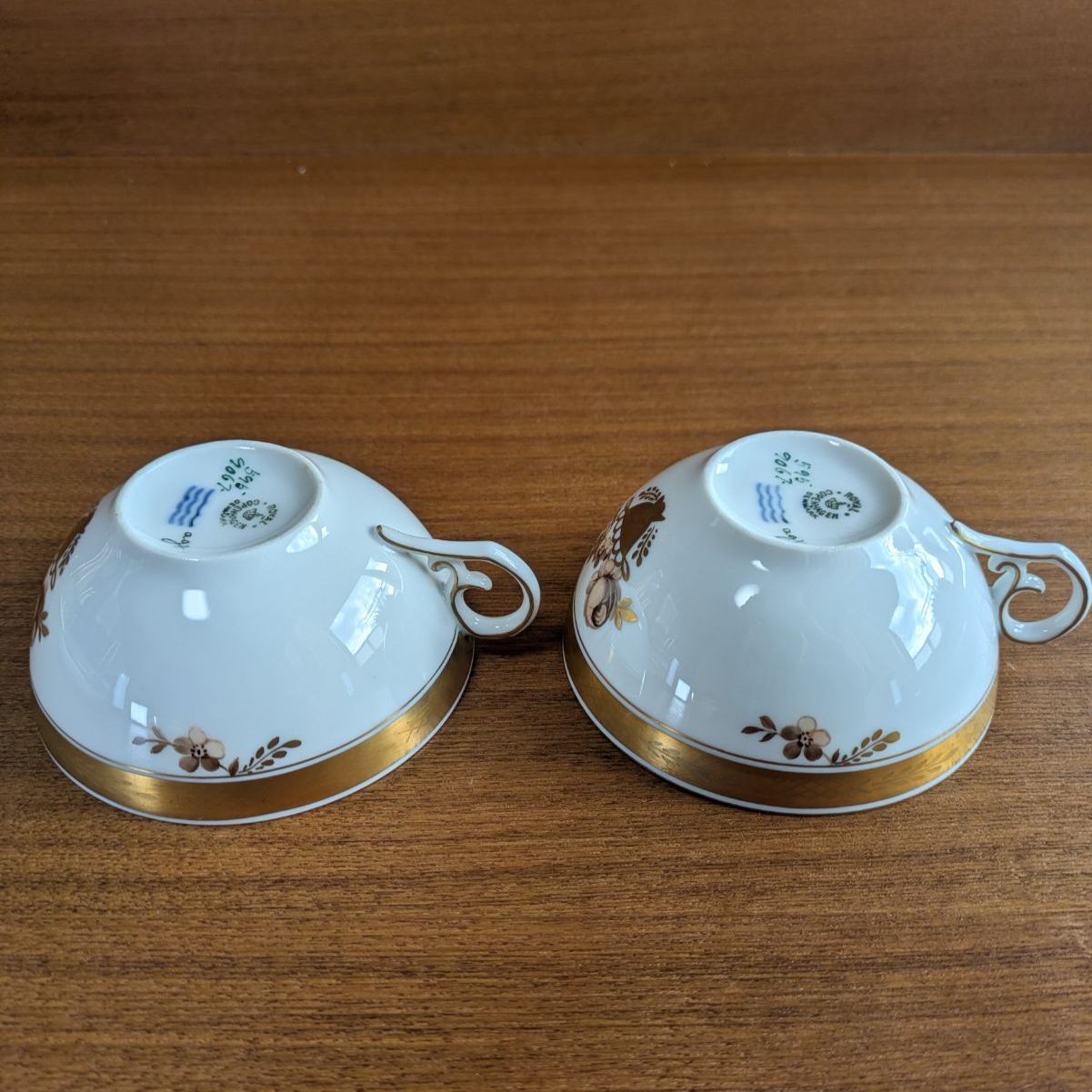 ロイヤルコペンハーゲン ゴールデンバスケット ブラウンローズ 金彩