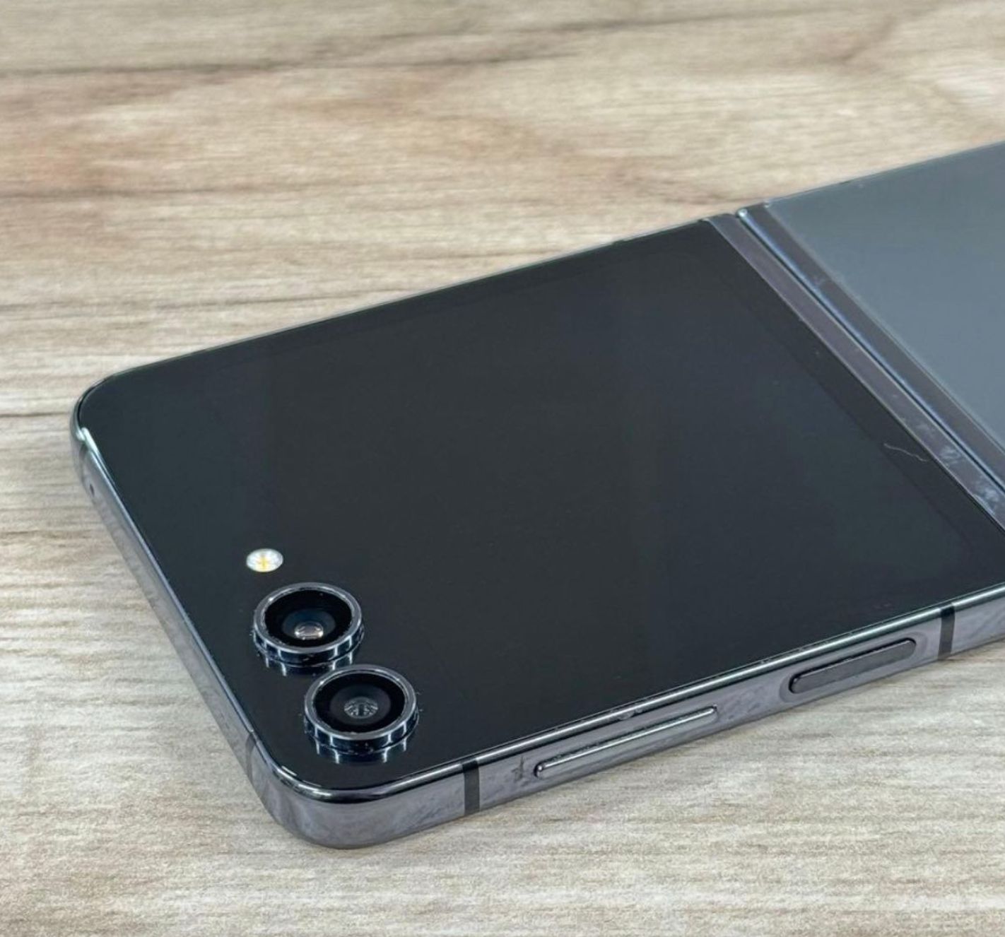 Android Galaxy Flip 5 256 gb SIMフリー版