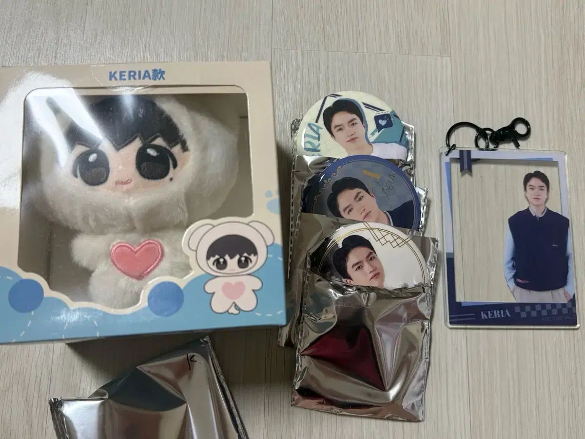 ケリア ぬいぐるみ バッジ アクリル キーホルダー グッズ セット 中国 T 1