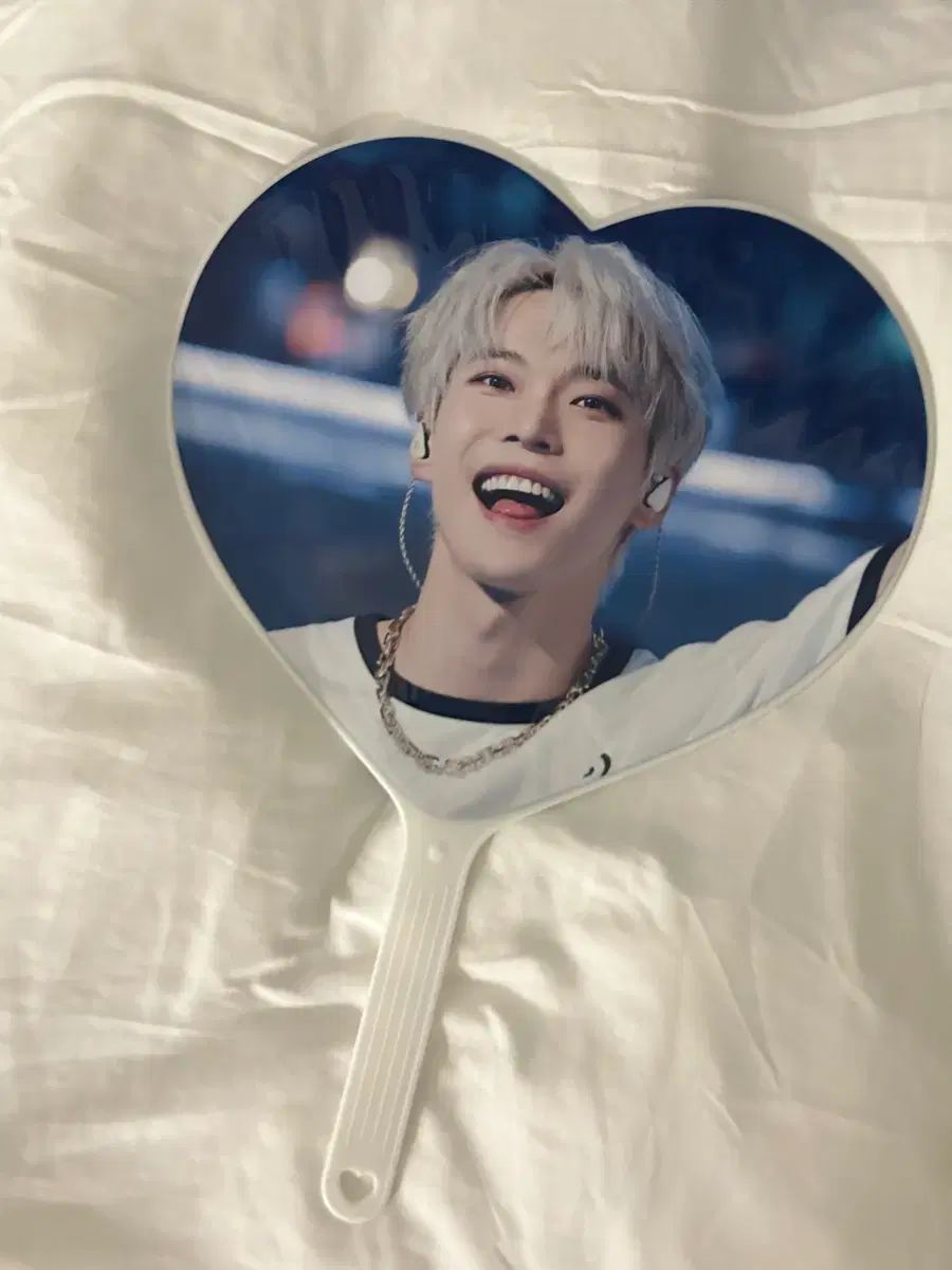 ドヨン(DOYOUNG)うちわ 出品 ドヨン うちわ - JAPAN ボード＆うちわ