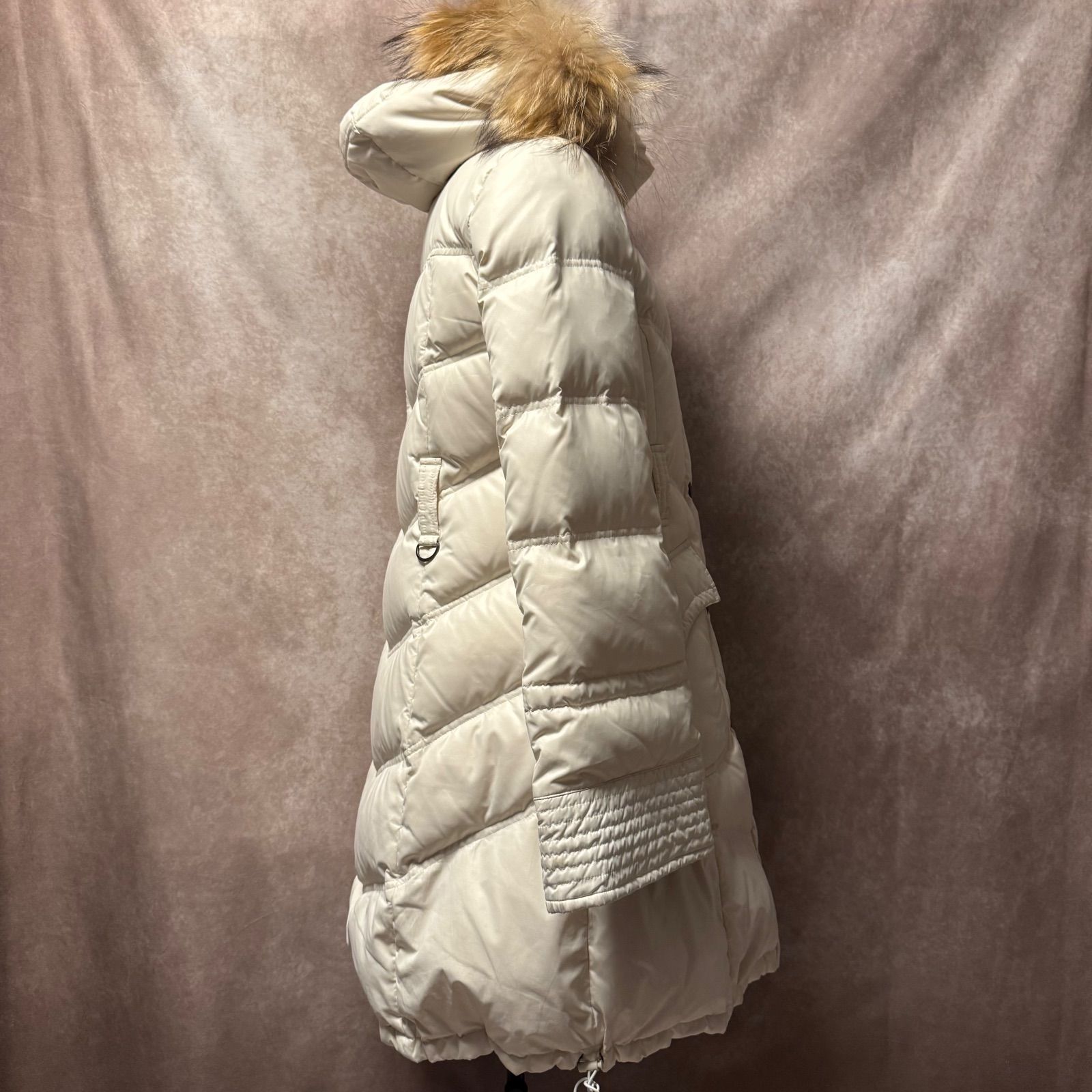 BURBERRY BLUE LABEL ダウンコート ファー付 ノバチェック 40 - メルカリ