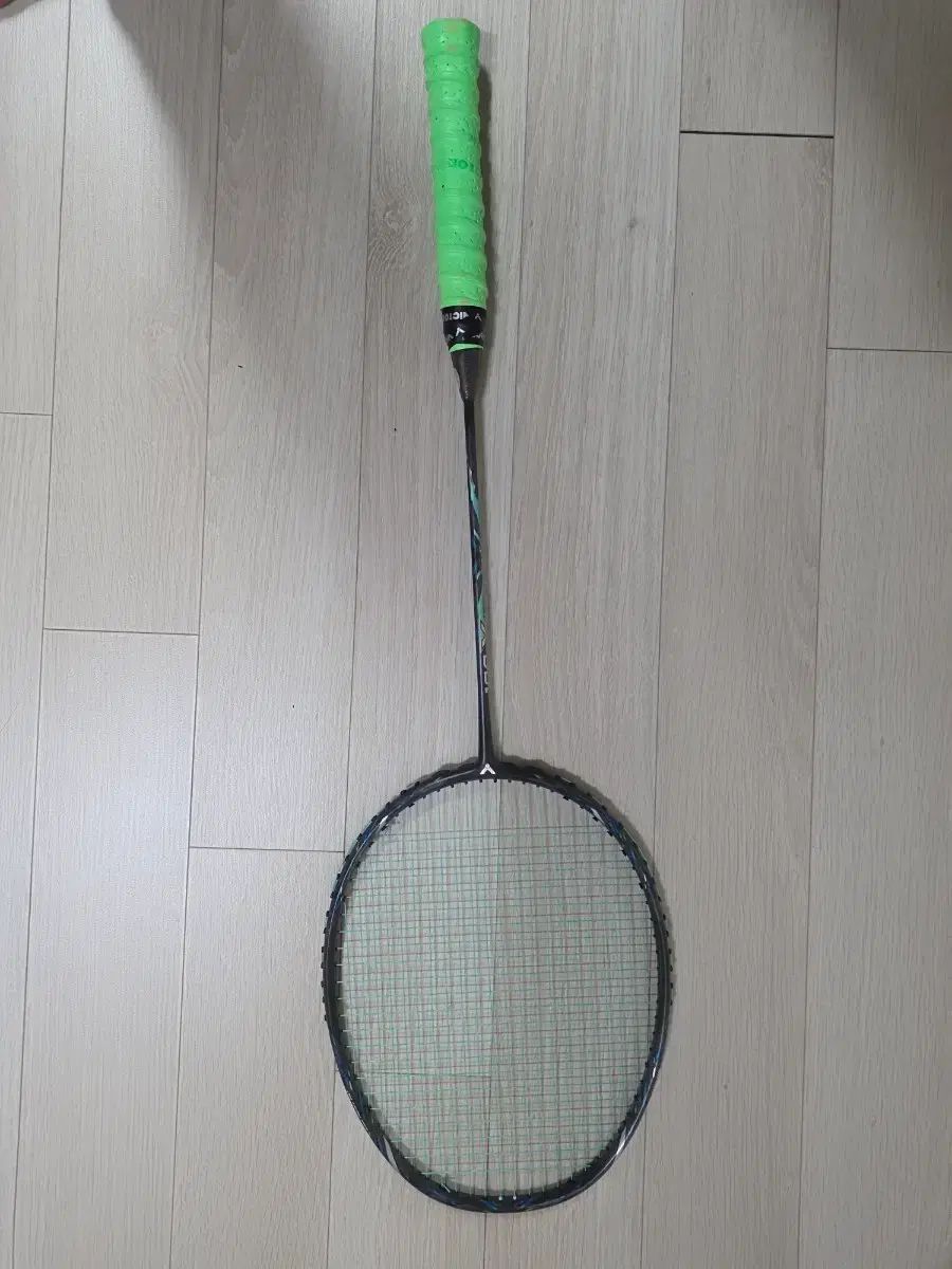 ビクター アウラ スピード 100 x ウルトラ