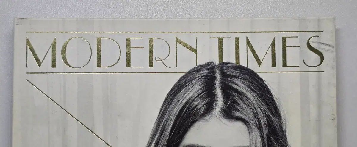 IU 3rd Album Modern times 開封アルバム IU Modern times - メルカリ