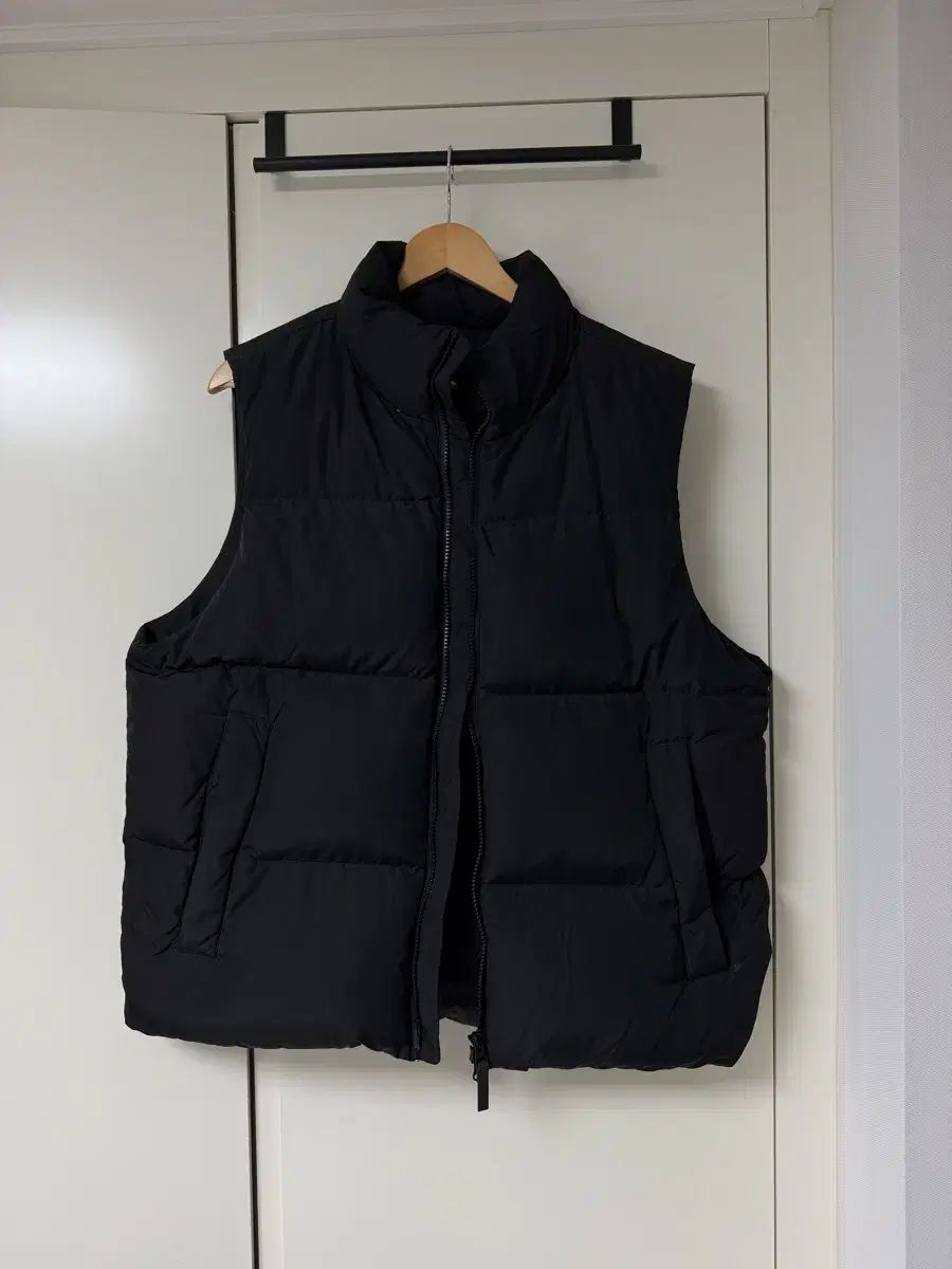 XL ムシンサスタンダード ダウンベスト ブラック ほぼ