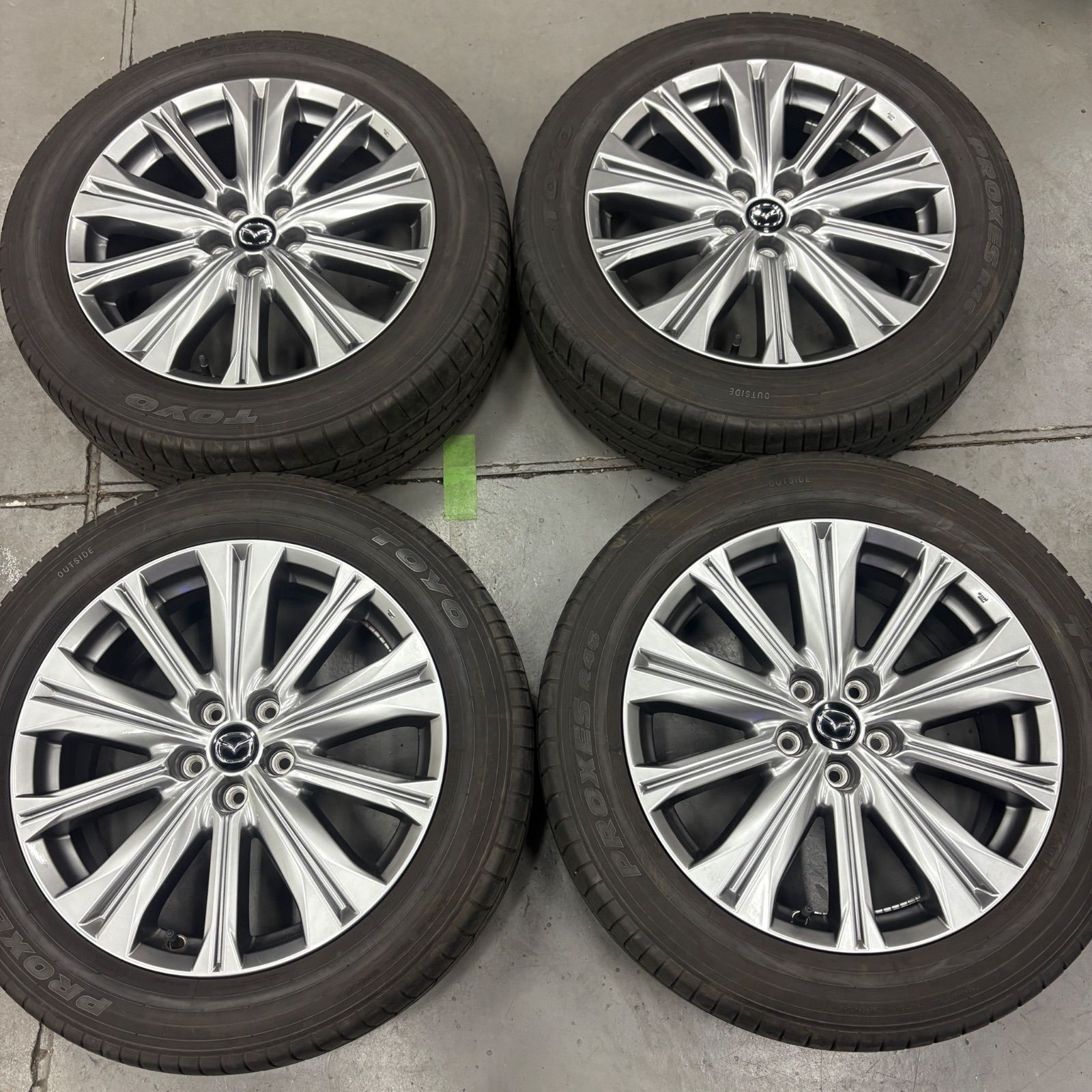 マツダ CX-5 エクスクルーシブモード 純正 19インチ 7j +45 PCD114.3