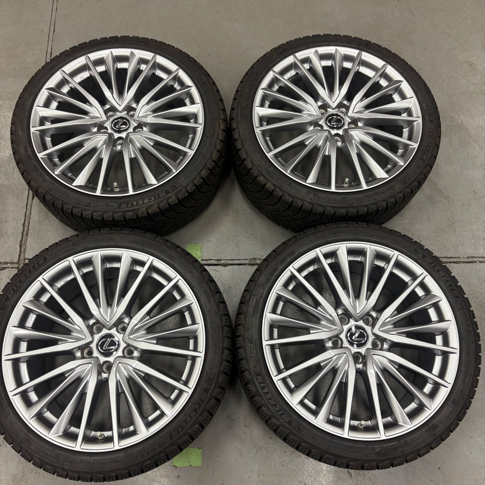 スタッドレスセット レクサス IS バージョンL 19インチ 8 5 j 45 PCD 114 3 ミシュラン 235 40 R 19 2025年