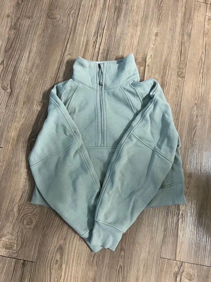 ルルレモン スキューバ ハーフジップアップ ジェイド グレー