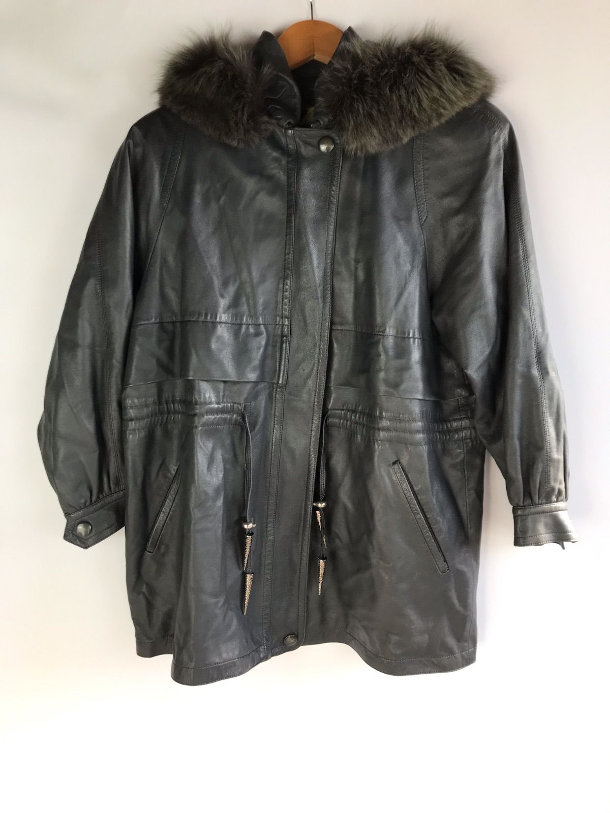 商談済み！専用です綺麗なアンティーク◎「PARIENNE」羊レザー素材のブルゾン 商談済み！専用です綺麗なアンティーク◎「PARIENNE」羊レザー素材の