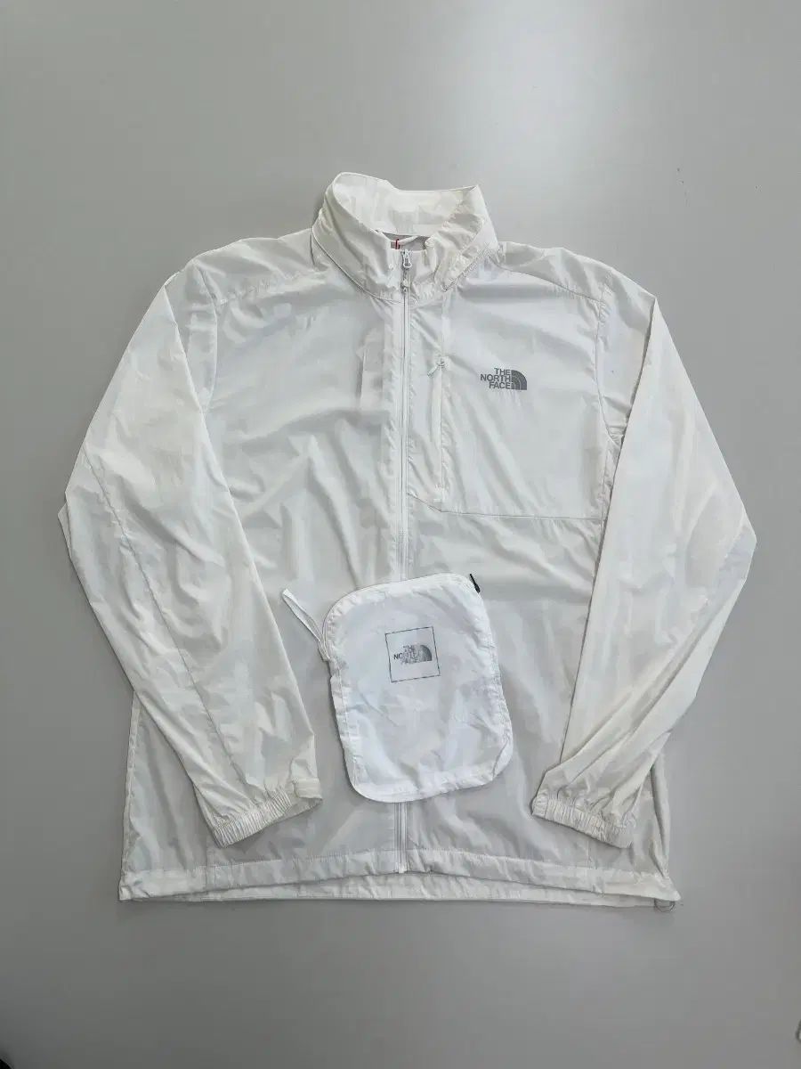 THE NORTH FACE ザノースフェイス 超軽量 白 ウィンドブレーカー ポーチ