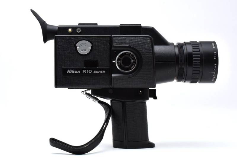 現状品】Nikon ニコン R10 SUPER 8mmカメラ #3915-1 - メルカリ