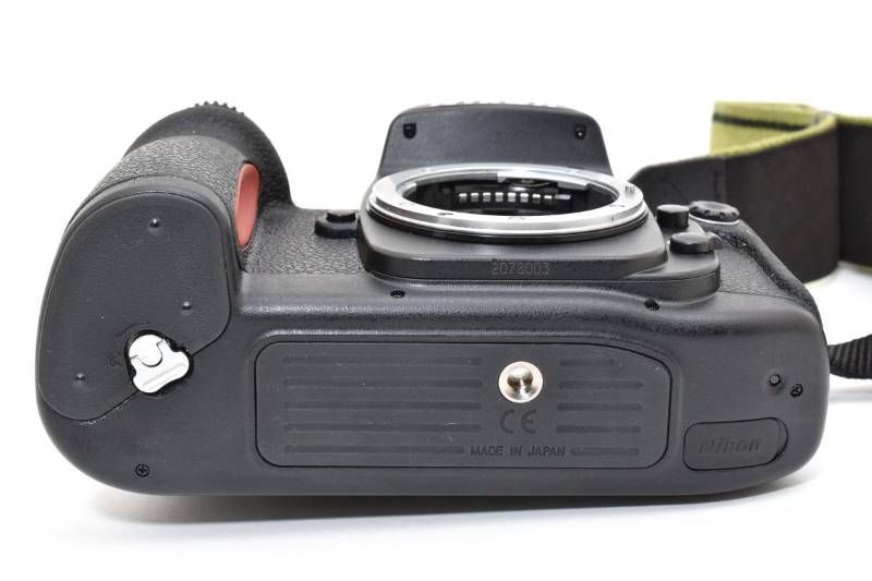 現状品】Nikon ニコン F100 ボディ フィルム一眼カメラ #3562-1 - メルカリ