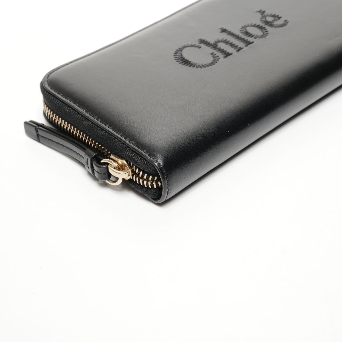 Chloe クロエ 長財布 レザー ラウンドジップ ロゴ【中古】 - メルカリ