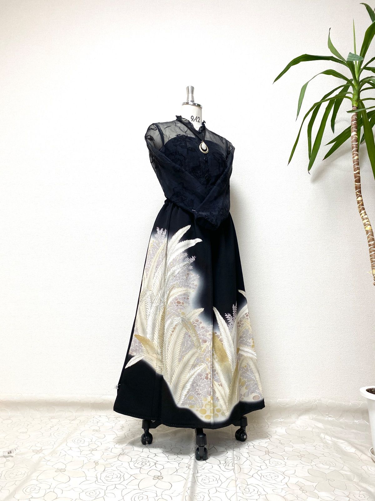 大人可愛いセレブ着物スカートフリーサイズ1点物黒留袖着物リメイクウエストゴムロングスカートフリーサイズ みハンドメイドNO 6067