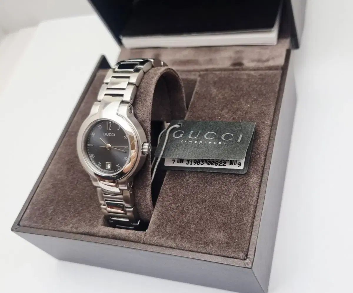 グッチ 8900 L レディースメタルウォッチ
