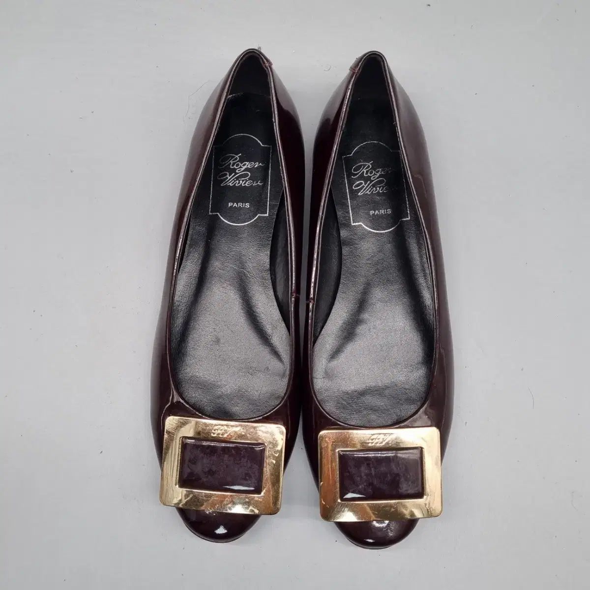 ロジェヴィヴィエ　フラットパンプス　39 ロジェヴィヴィエフラットパンプス39 25.5