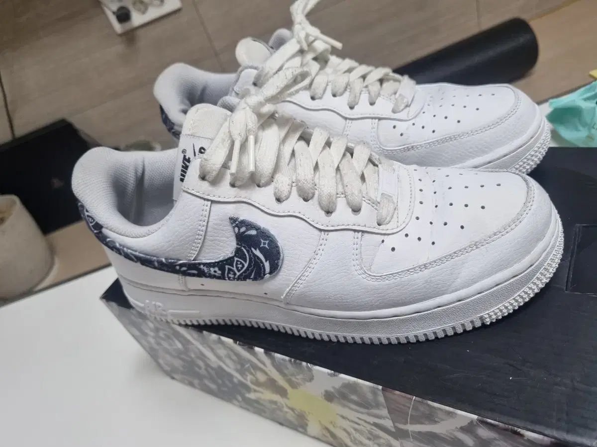 ナイキ エアフォース ペイズリー 265 235