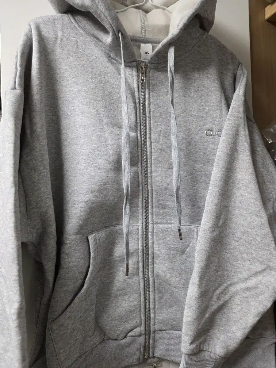 ALO アルロ 起毛 グレー フードジップアップ