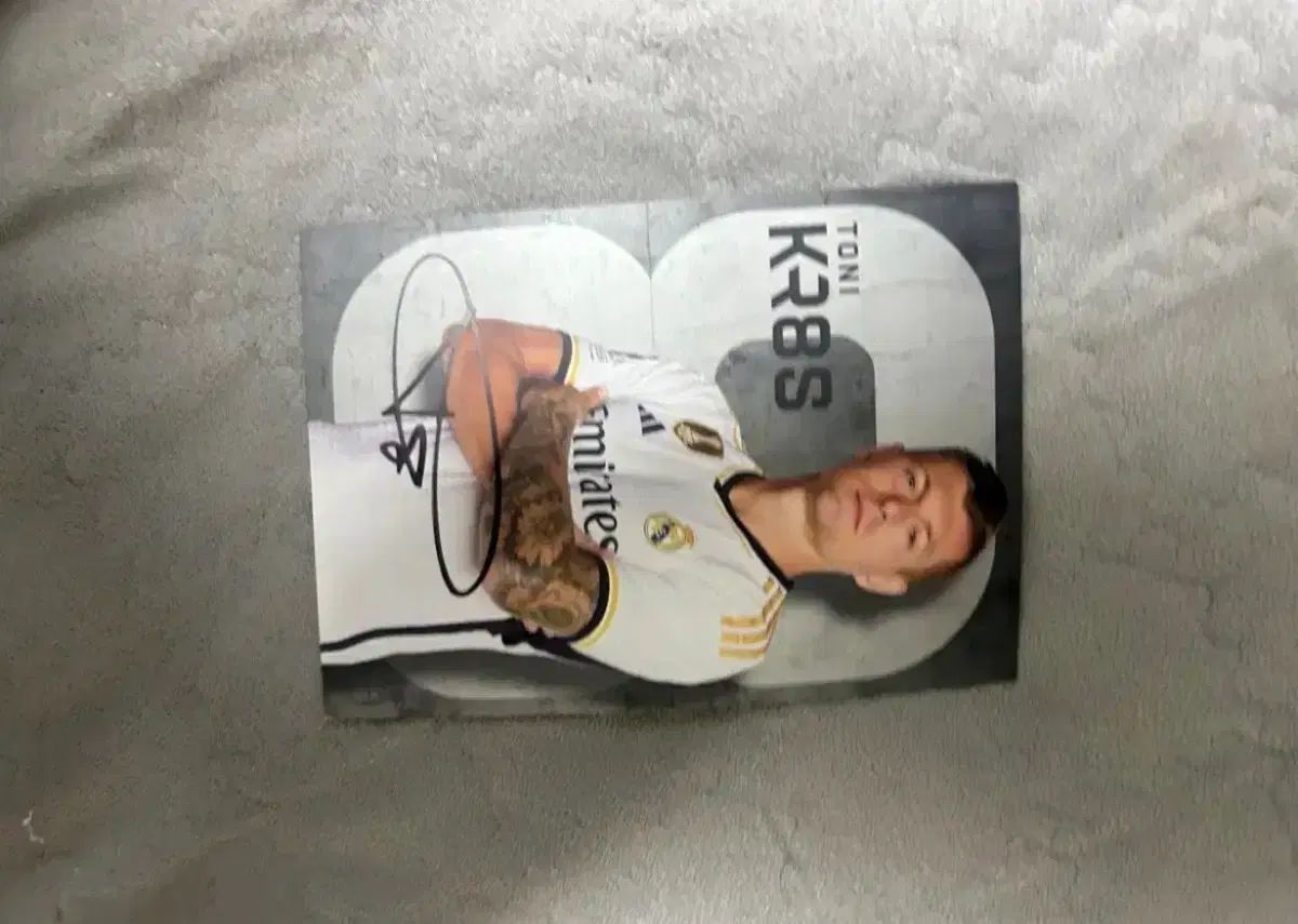 トニ クロス ル マドリード サイン カード