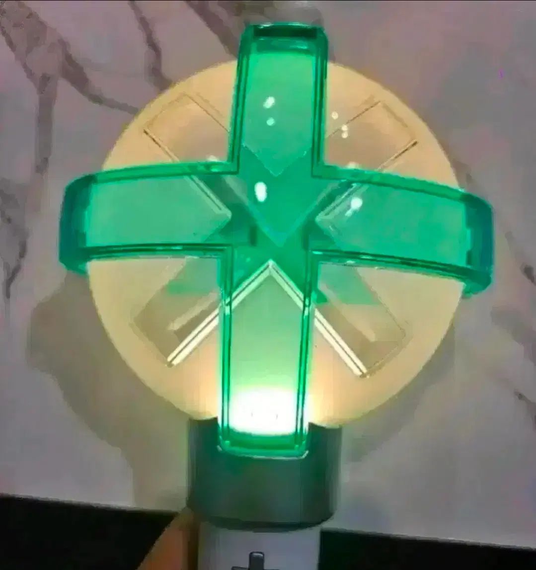 新品) TOMORROW X TOGETHER(TXT) ペンライト Ver 2 + トレカ セット