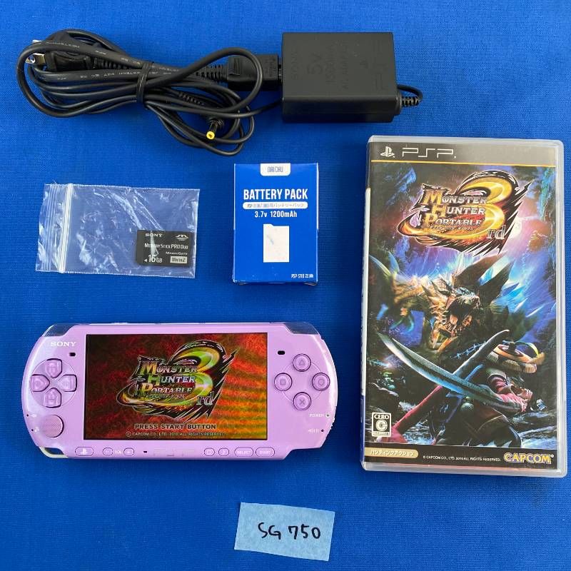 液晶新品PSP 3000 すぐ遊べるセット【美品・カスタム】ライラック　パープル PlayStation Portable（パープル/紫色系）のフリマアイテム一覧 ほぼ