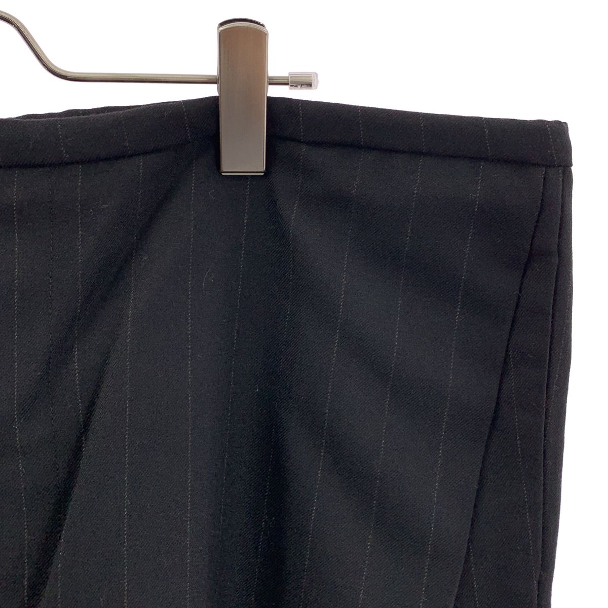 11/16終了。lea boberg　リアボバーグ　ネイビーストライプスラックス Lea Boberg】SPRING / SUMMER 2025 | MAIDENS SHOP | メイデンズショップ