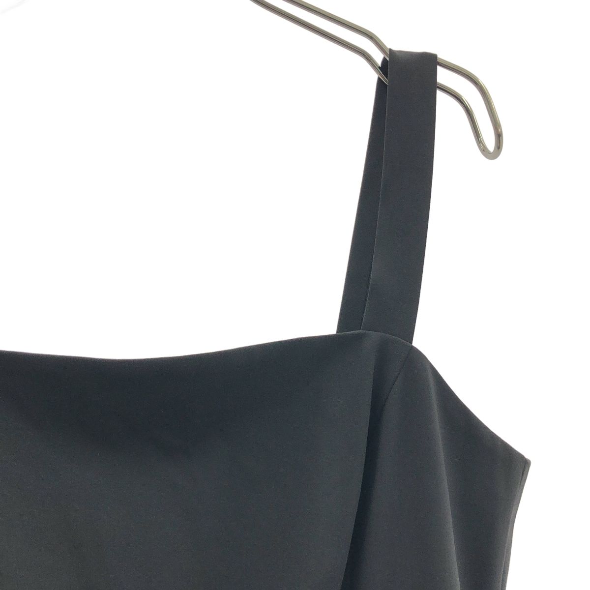 【中古】セオリー Theory 23SS TRACEABLE WOOL FIT SOUARE NK JS GZ オールインワン ノースリーブ 2 紺 美品】 theory / セオリー | SQ NK STRAP JS TRACEABLE WOOL ジャンプ