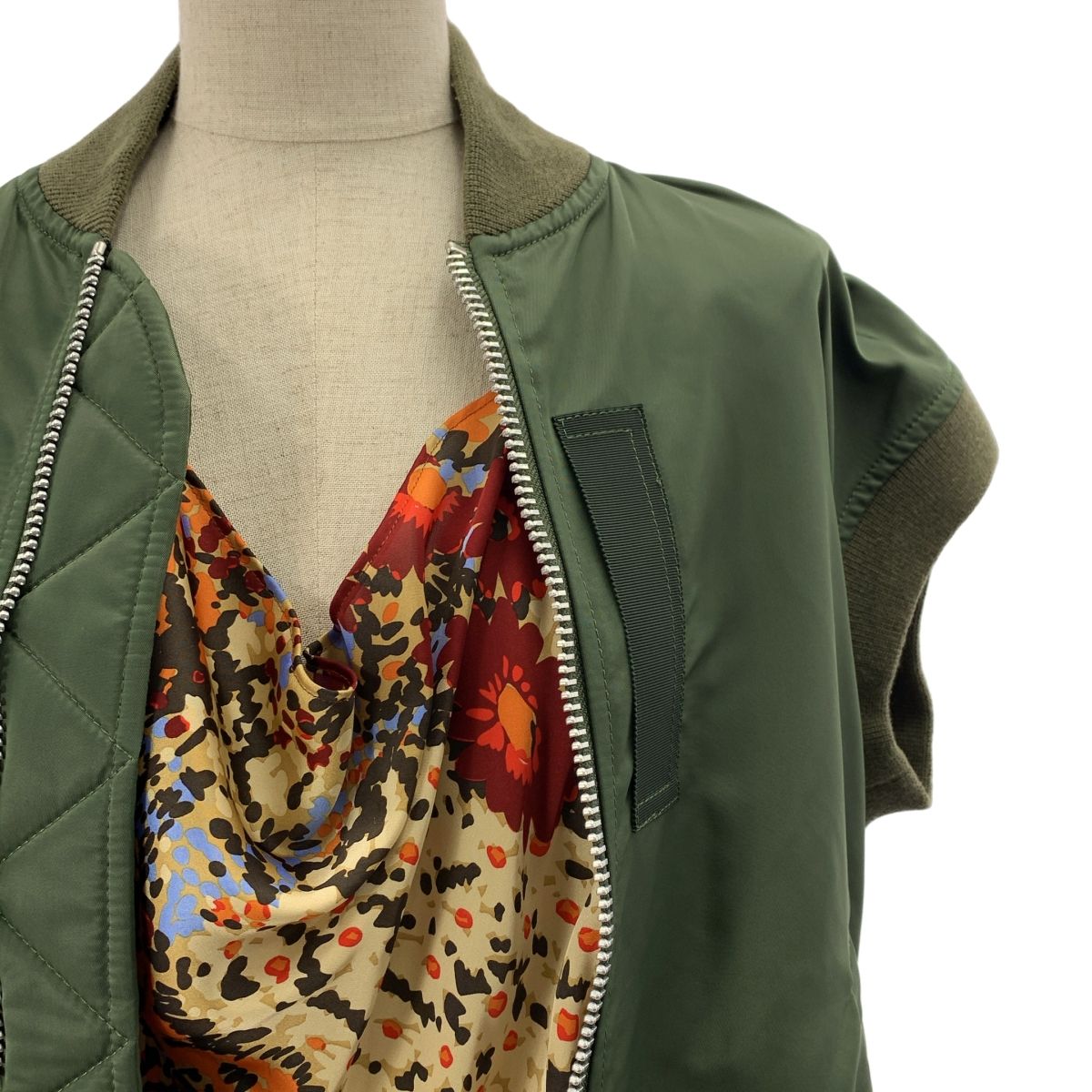 sacai サカイ MA 1ドッキング プリーツ ノースリーブワンピース 1 カーキ レディース